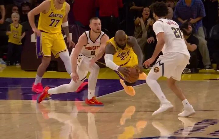 湖人绝地反击：里夫斯绝平、东契奇绝杀、詹姆