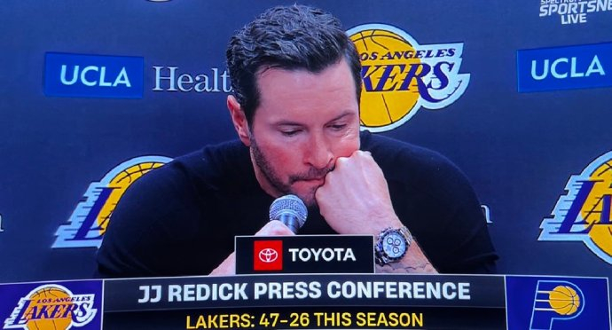 湖人客场6战5胜 雷迪克赞快节奏防守成制胜关键