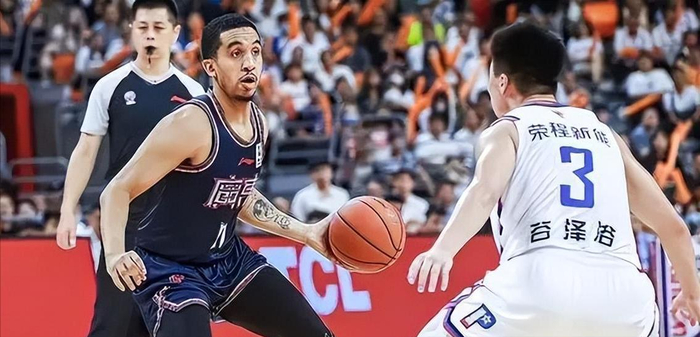 广东vs广厦裁判争议引热议，CBA报告制度遭质疑