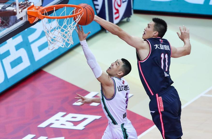 广东vs广厦裁判争议引热议，CBA报告制度遭质疑