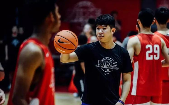 广东vs广厦裁判争议引热议，CBA报告制度遭质疑