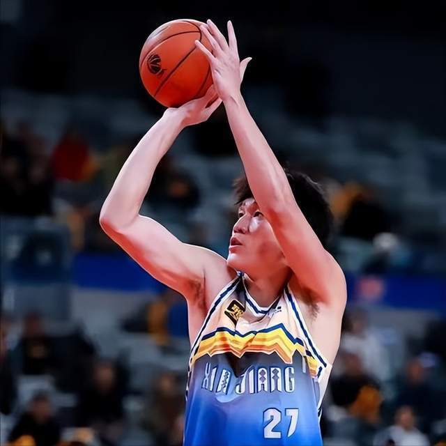 曲笑宇爆发成焦点 新疆收官战险遭逆转