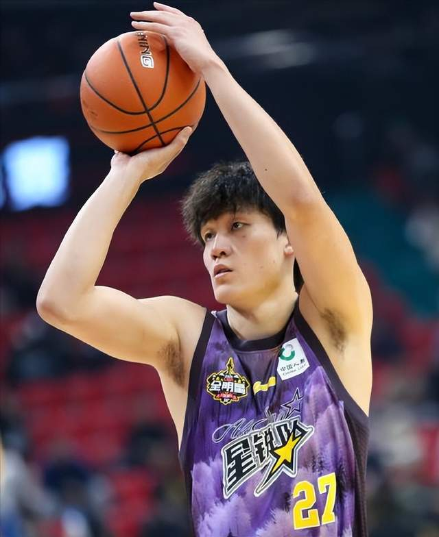 曲笑宇爆发成焦点 新疆收官战险遭逆转